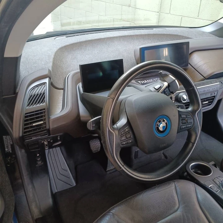 2017 BMW i3 - Image 9 of 17