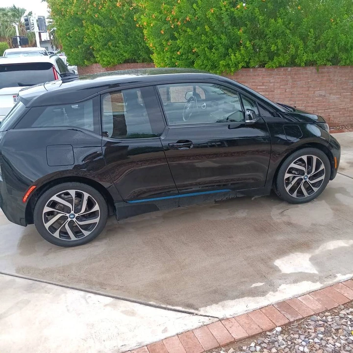 2017 BMW i3 - Image 7 of 17
