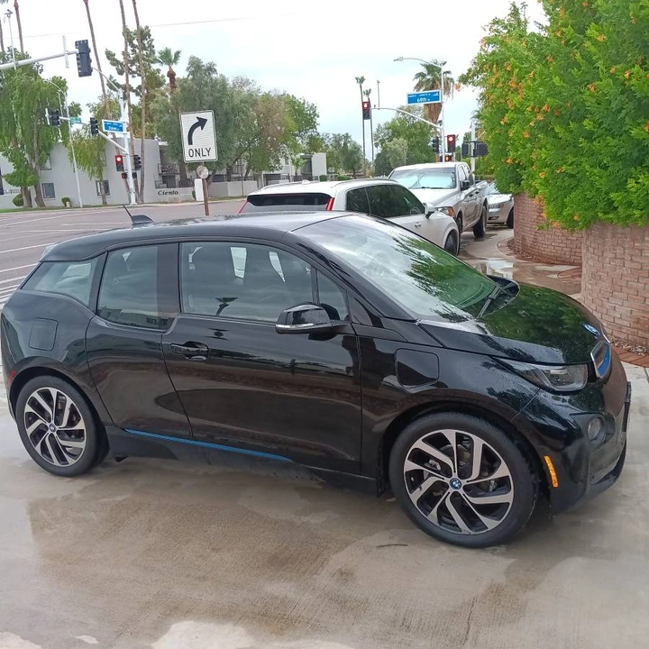 2017 BMW i3 - Image 3 of 17