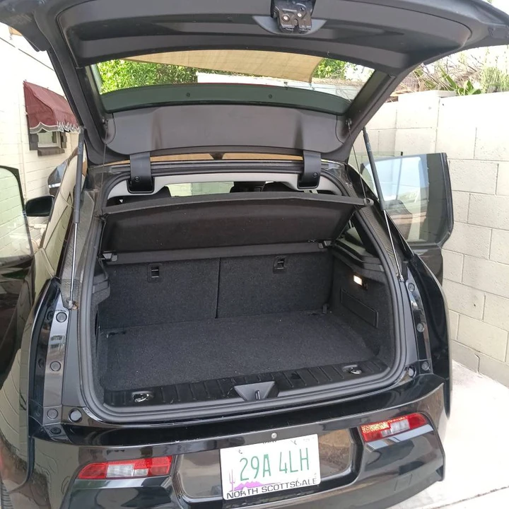 2017 BMW i3 - Image 12 of 17