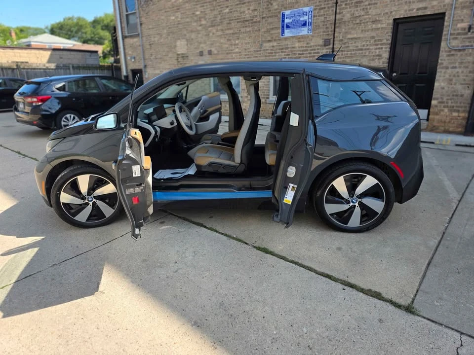 2015 BMW i3 - Image 9 of 9