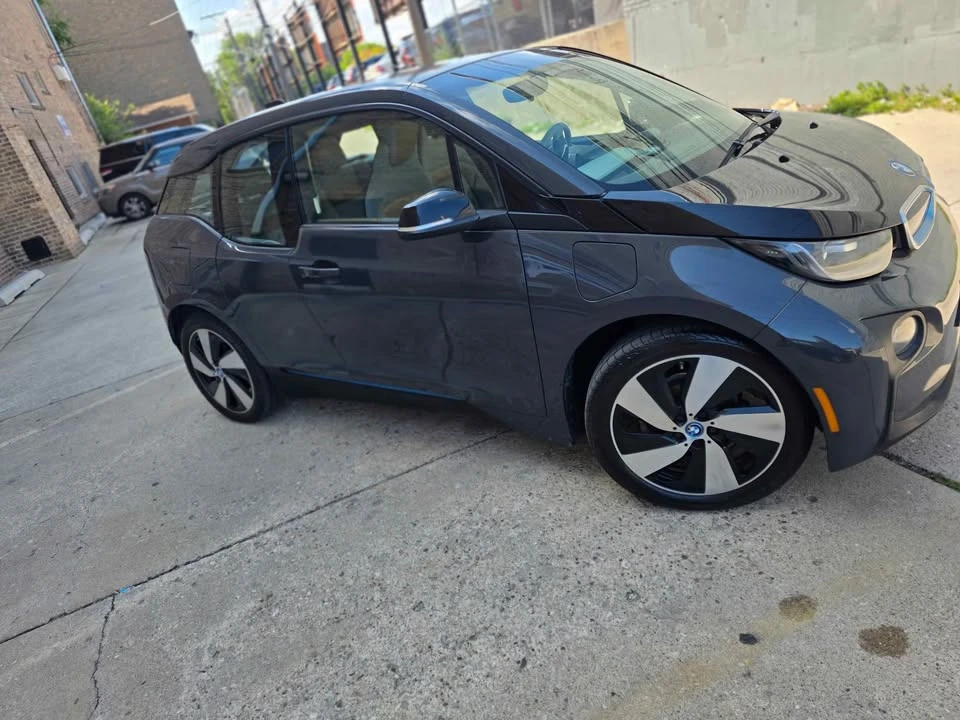 2015 BMW i3 - Image 4 of 9