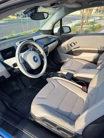 BMW i3 - Image 8 of 15
