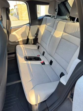 BMW i3 - Image 9 of 15