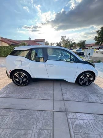 BMW i3 - Image 3 of 15