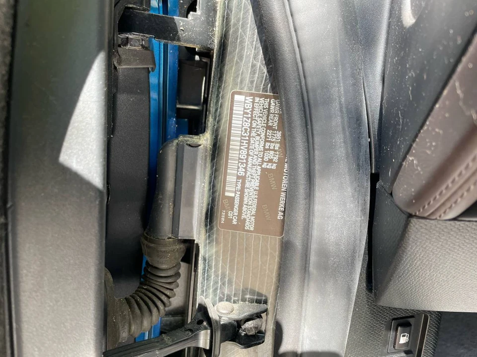 2017 BMW i3 - Image 6 of 12
