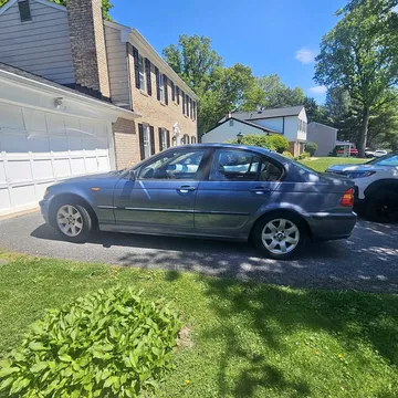 2003 BMW 325i