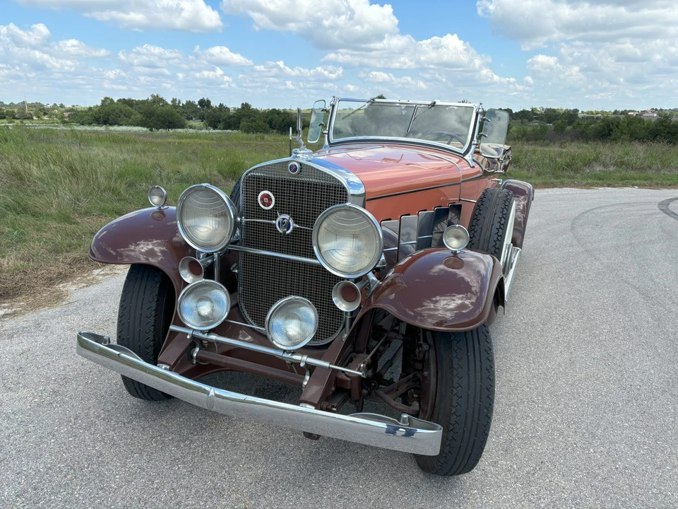 1931 Cadillac V-12 - Image 2 of 31