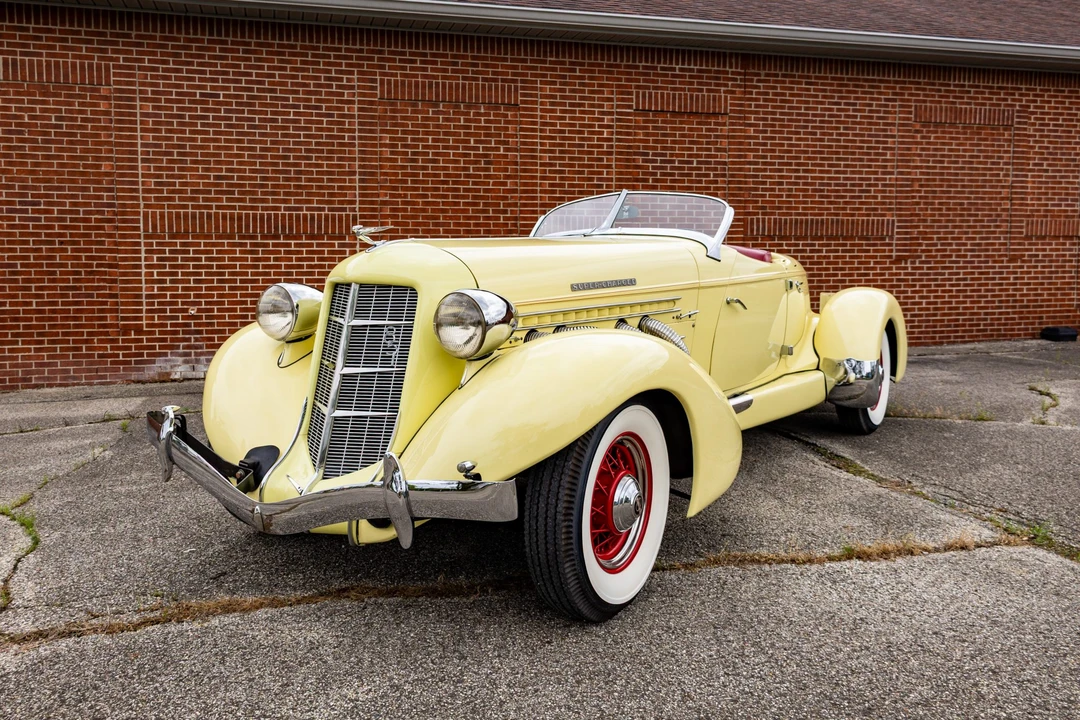 1935 Auburn Speedster - Image 2 of 31