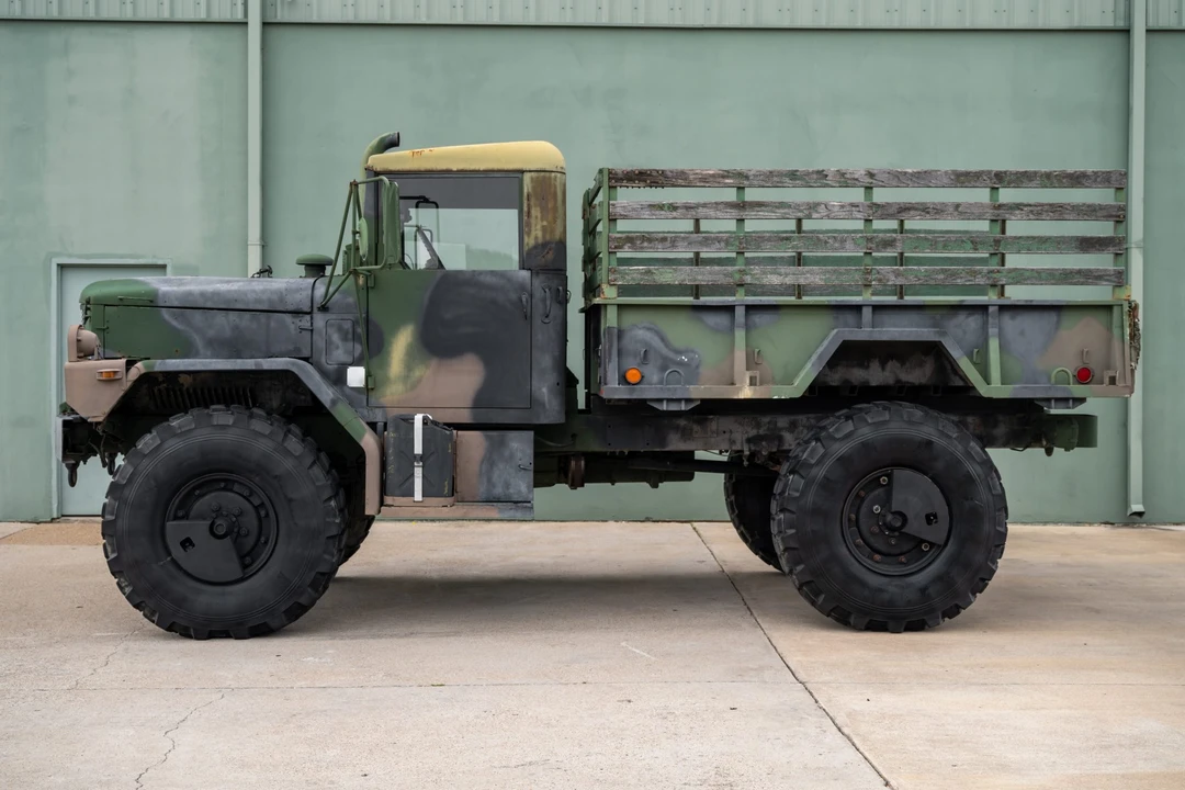 AM General - Image 3 of 31
