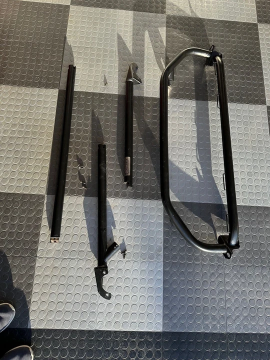 2014 Parts & Memorabilia Seats & Interior - Image 2 of 3