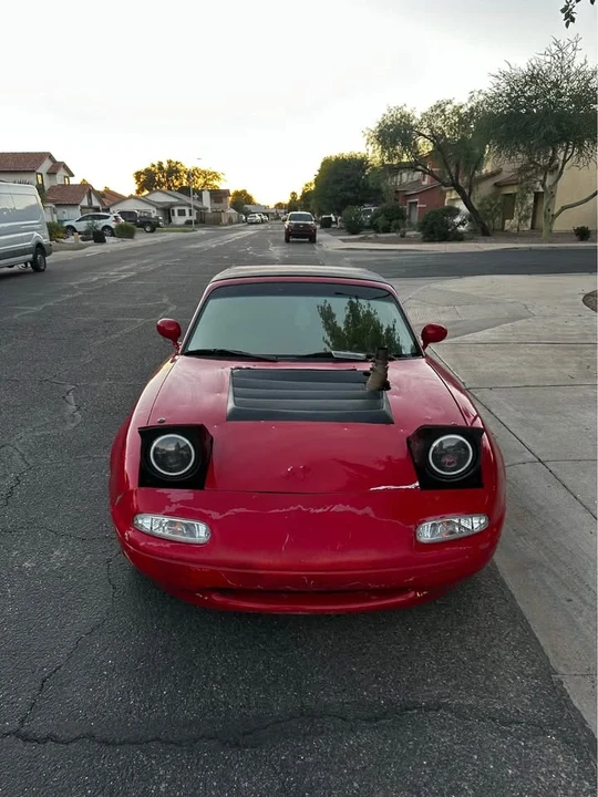 1990 Mazda NA MX-5 Miata - Image 5 of 10