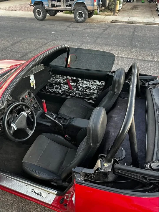 1990 Mazda NA MX-5 Miata - Image 7 of 10