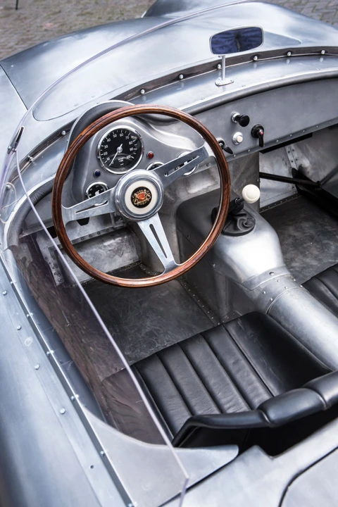 1500 Borgward Isabella - Image 4 of 20