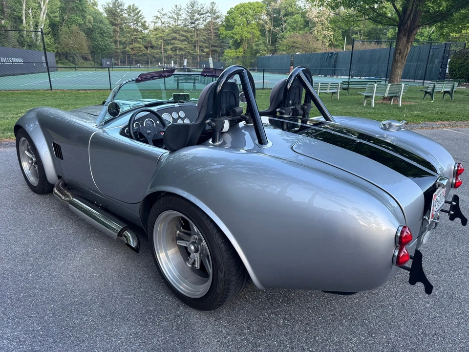 Shelby Cobra Replica - Image 8 of 31
