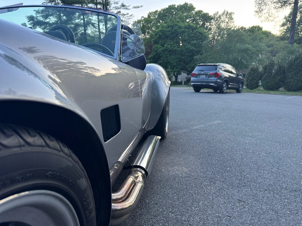 Shelby Cobra Replica - Image 17 of 31