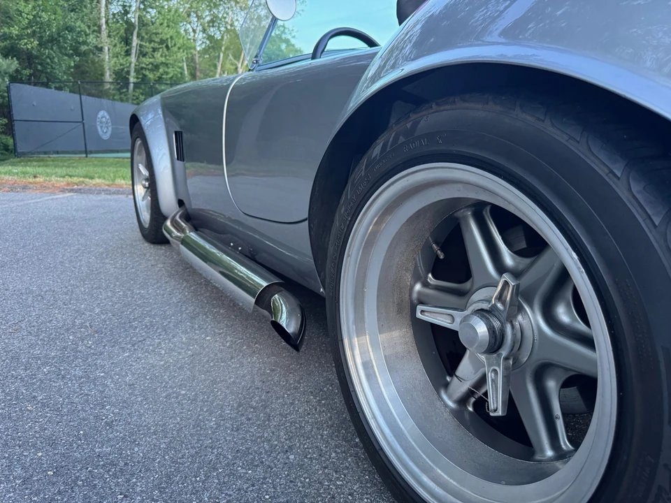 Shelby Cobra Replica - Image 22 of 31