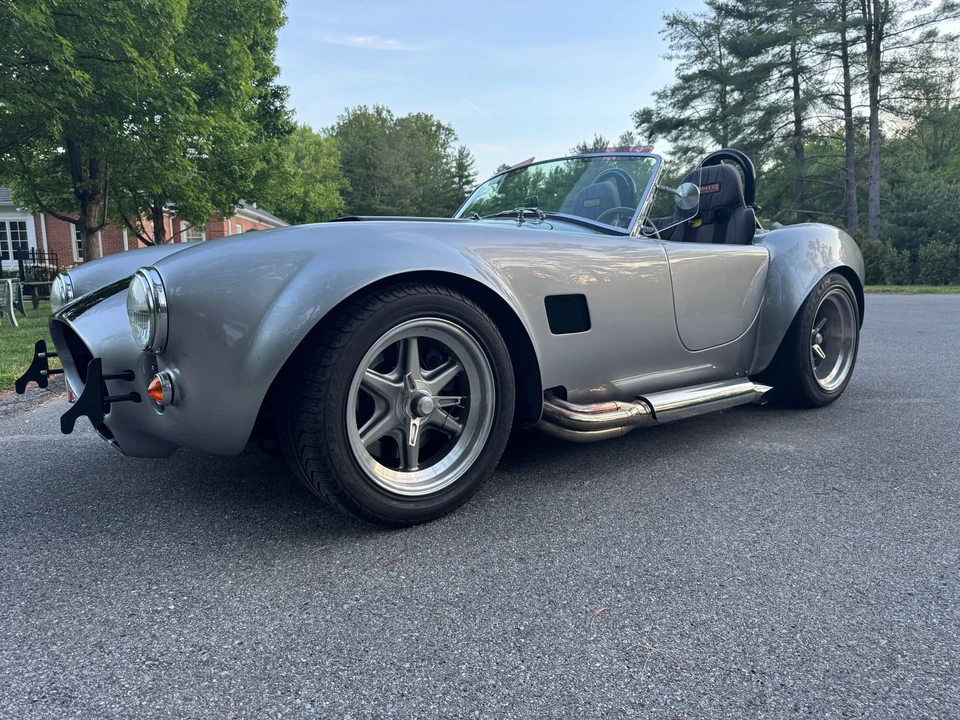 Shelby Cobra Replica - Image 4 of 31