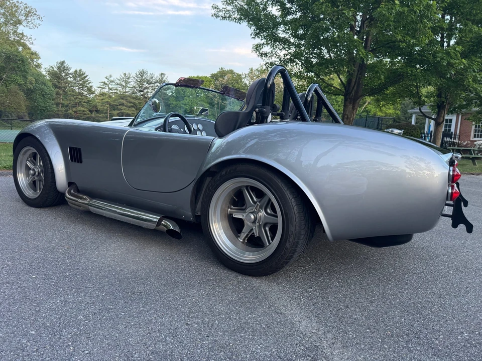 Shelby Cobra Replica - Image 7 of 31