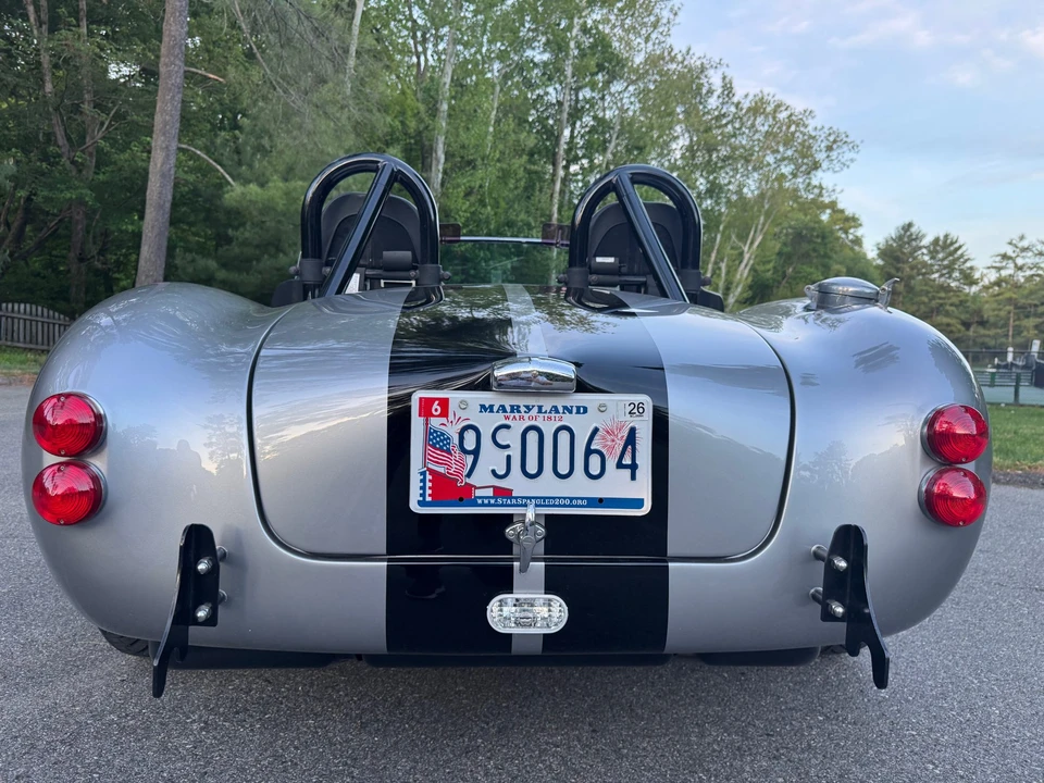 Shelby Cobra Replica - Image 9 of 31