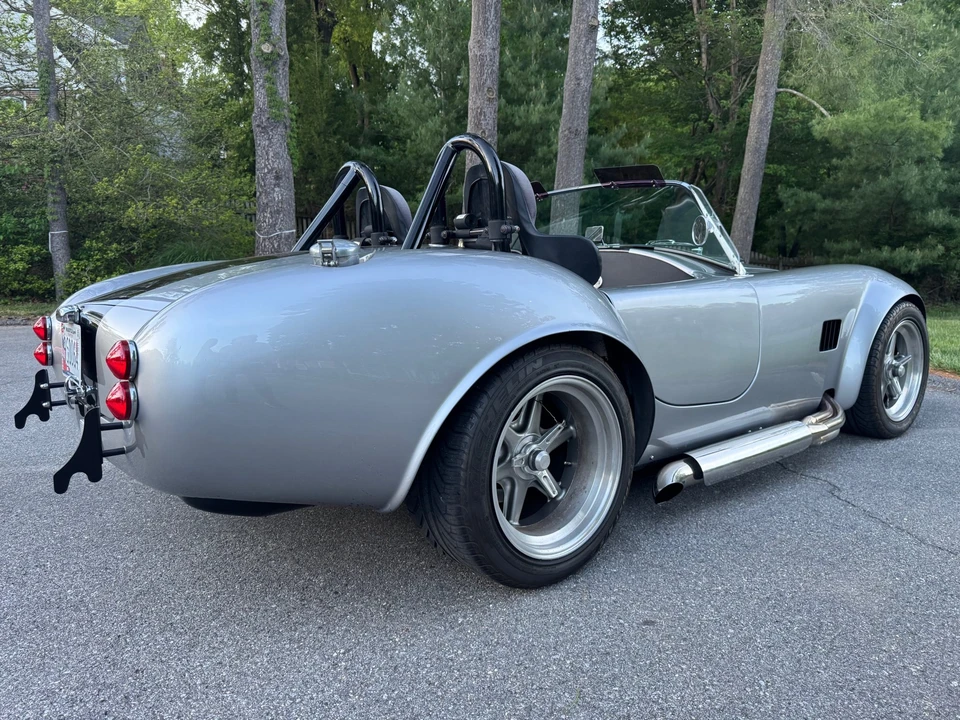 Shelby Cobra Replica - Image 10 of 31