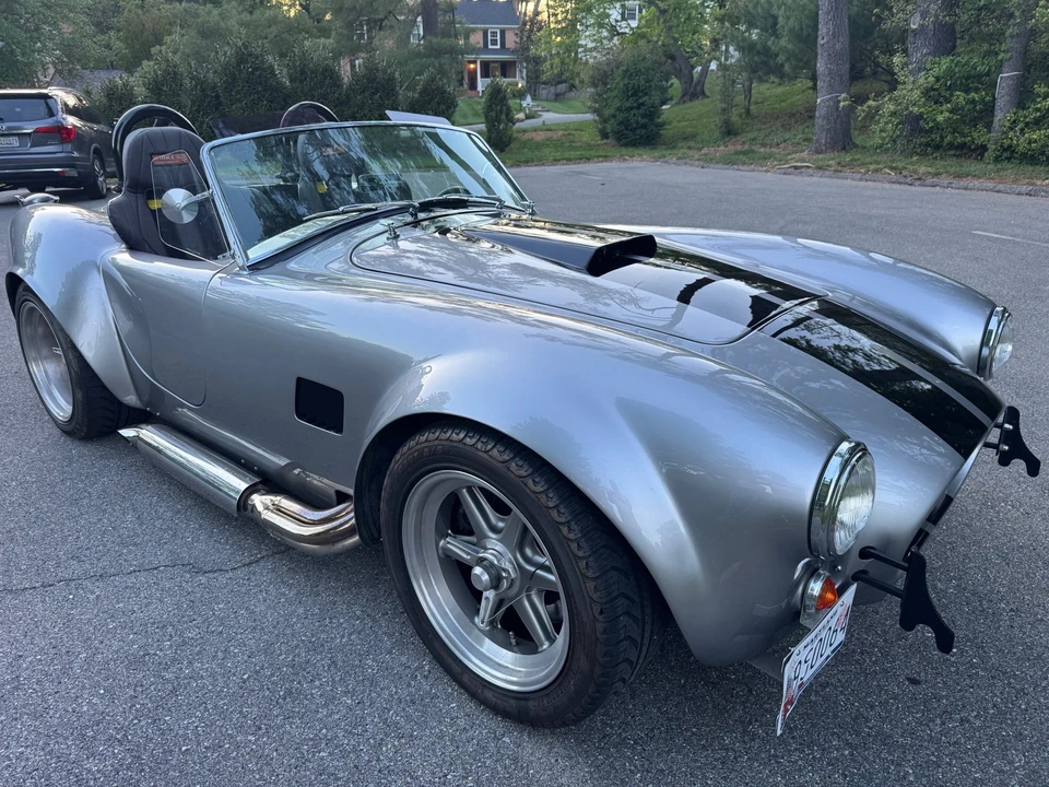 Shelby Cobra Replica - Image 11 of 31