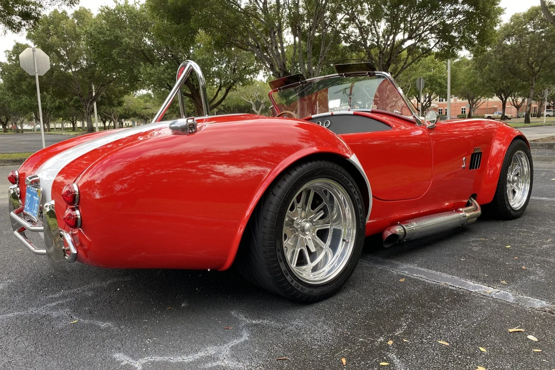 Shelby Cobra Replica - Image 4 of 31