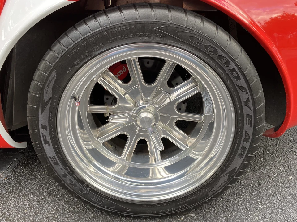 Shelby Cobra Replica - Image 19 of 31