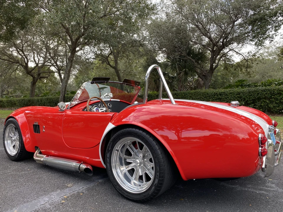 Shelby Cobra Replica - Image 7 of 31