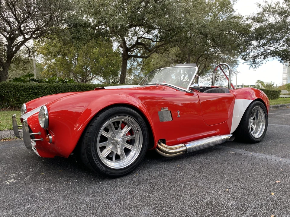 Shelby Cobra Replica - Image 2 of 31