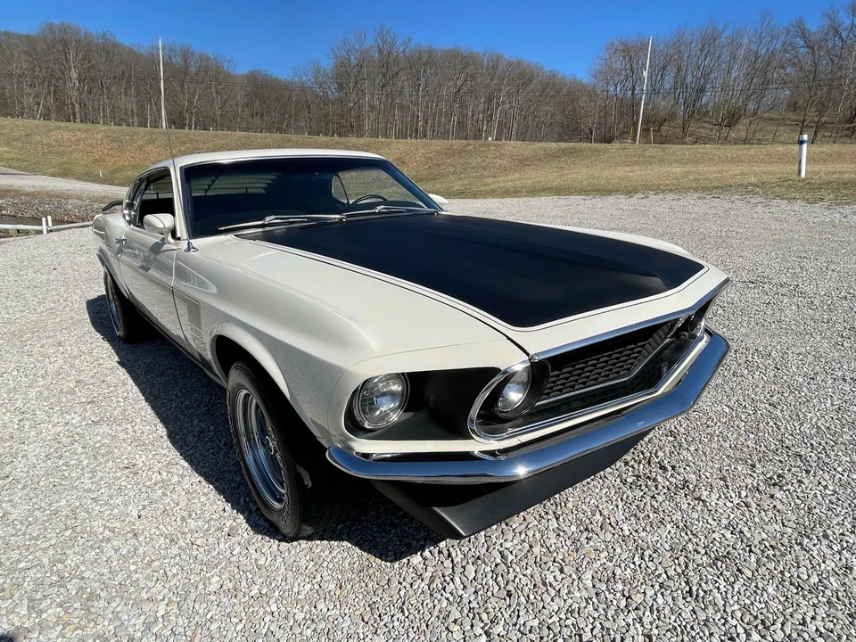 1969 Ford Mustang Boss 302 1st Gen - Image 8 of 31