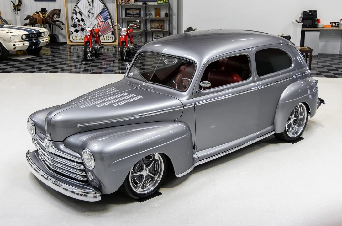 1947 Ford Standard & Deluxe & Super Deluxe - Image 2 of 31
