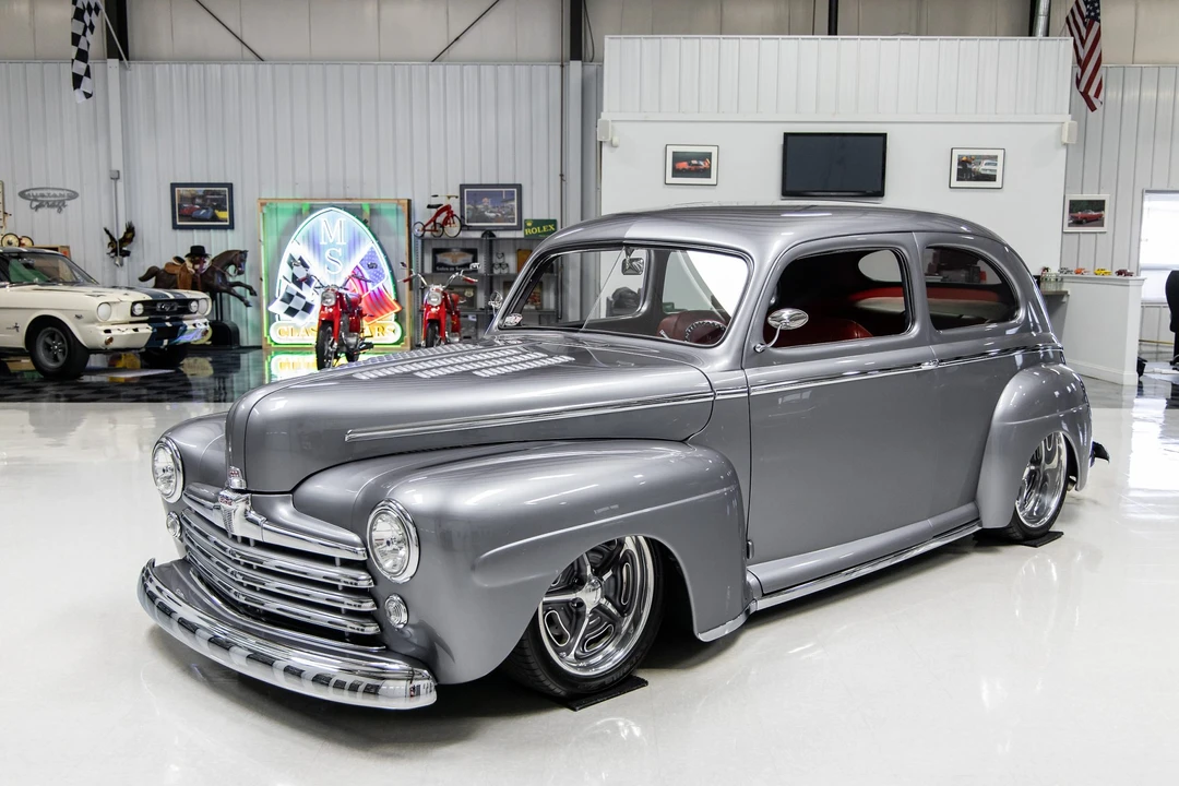 1947 Ford Standard & Deluxe & Super Deluxe - Image 4 of 31