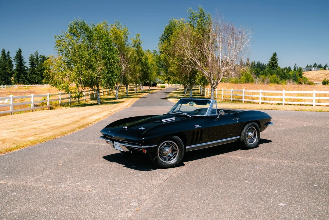 1966 Chevrolet Corvette C2 - Image 2 of 31