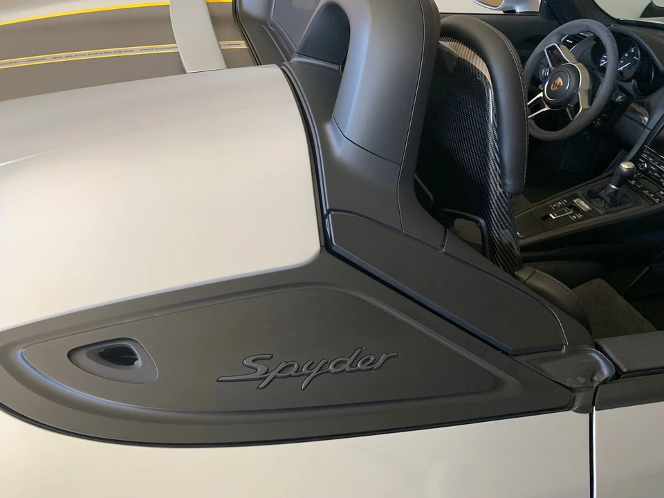 2016 Porsche 981 Boxster Spyder - Image 5 of 9