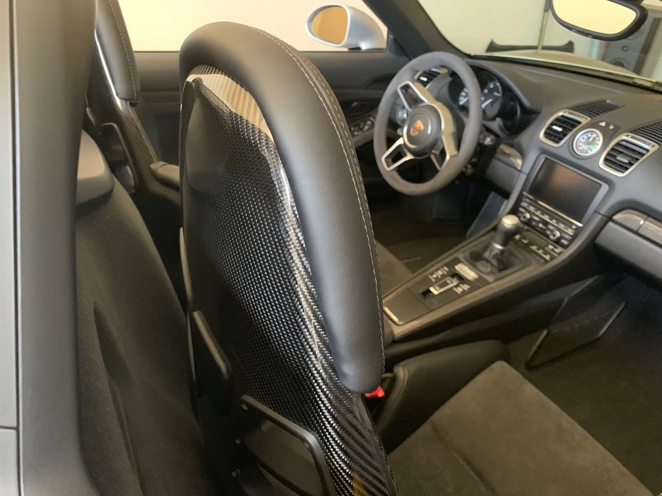 2016 Porsche 981 Boxster Spyder - Image 6 of 9