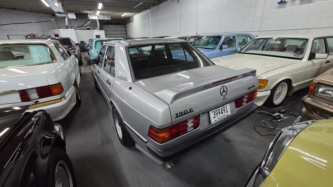 1984 Mercedes-Benz 190E - Image 15 of 31