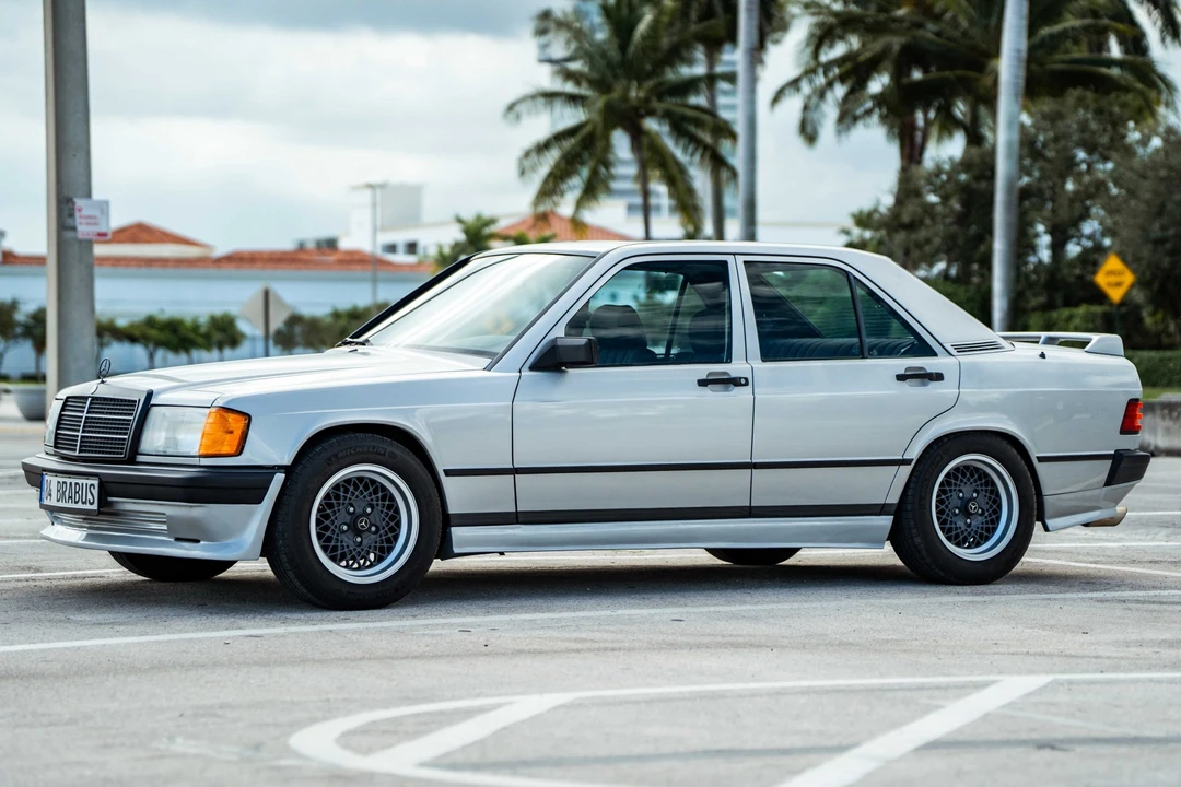 1984 Mercedes-Benz 190E - Image 11 of 31