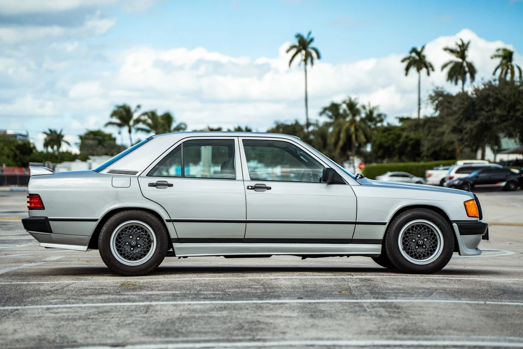 1984 Mercedes-Benz 190E - Image 4 of 31