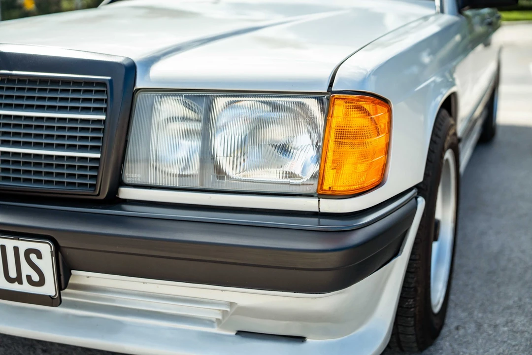 1984 Mercedes-Benz 190E - Image 23 of 31