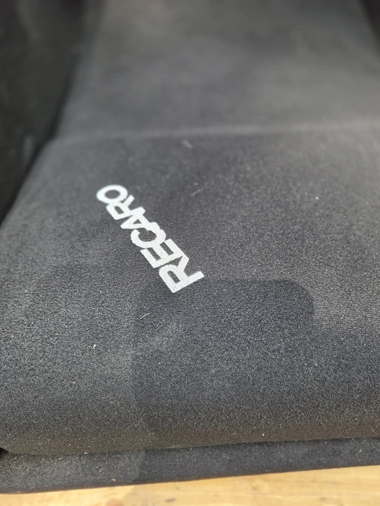 Parts & Memorabilia Seats & Interior - Image 6 of 12