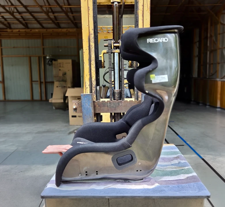 Parts & Memorabilia Seats & Interior - Image 2 of 12