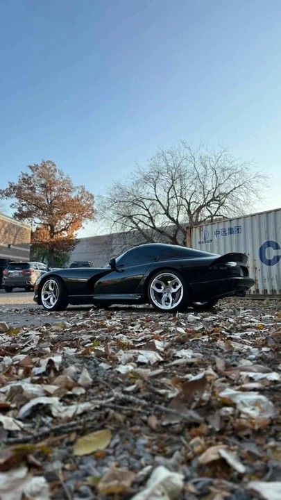 Dodge Viper - Image 4 of 9
