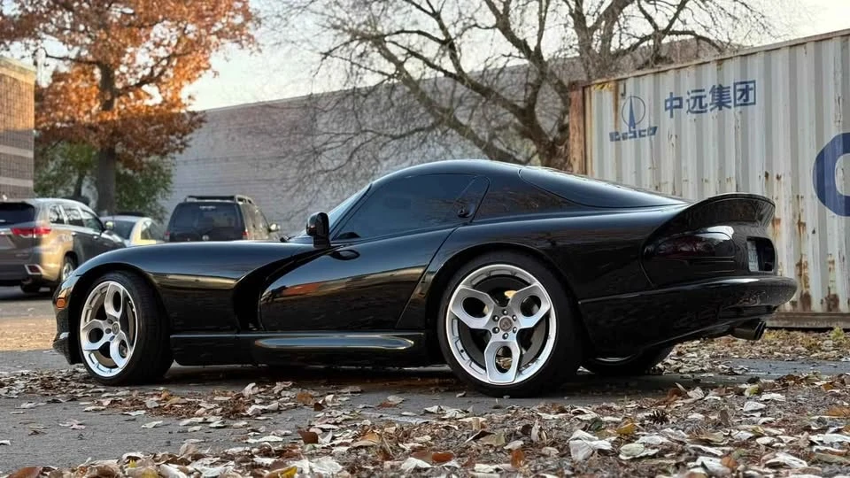 Dodge Viper - Image 6 of 9