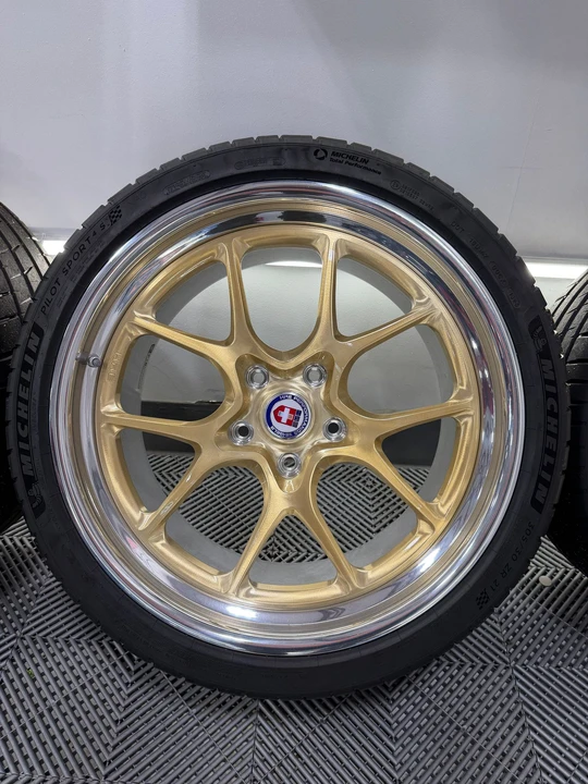2013 Parts & Memorabilia Other Wheels - Image 2 of 6