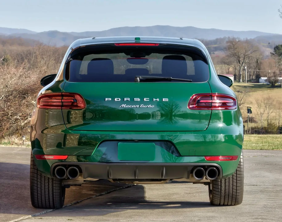 2018 Porsche Macan Turbo - Image 4 of 6
