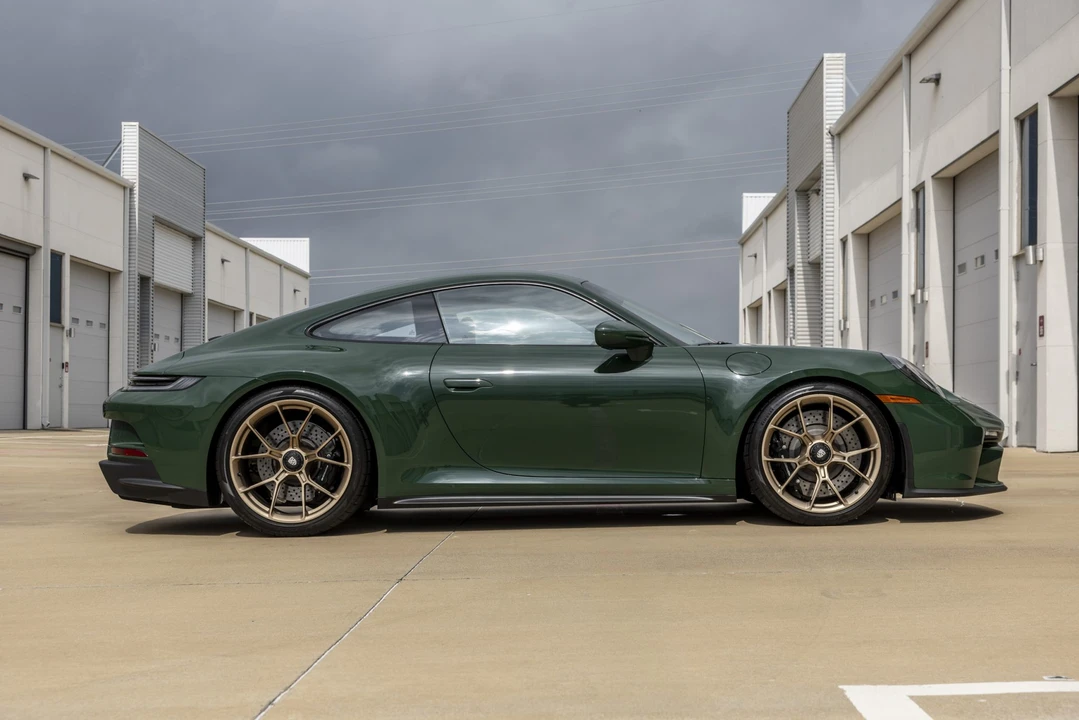 2022 Porsche 992 GT3 Touring - Image 9 of 31