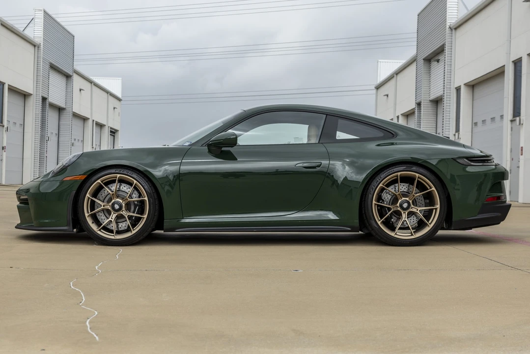 2022 Porsche 992 GT3 Touring - Image 16 of 31