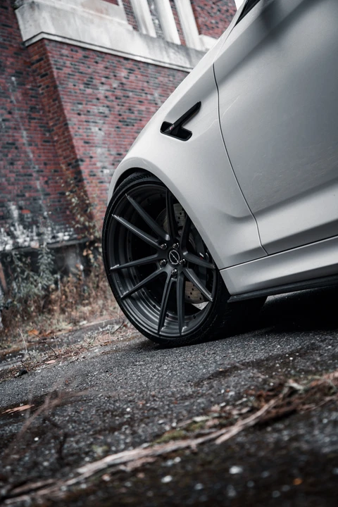 2020 BMW M5 - Image 8 of 9