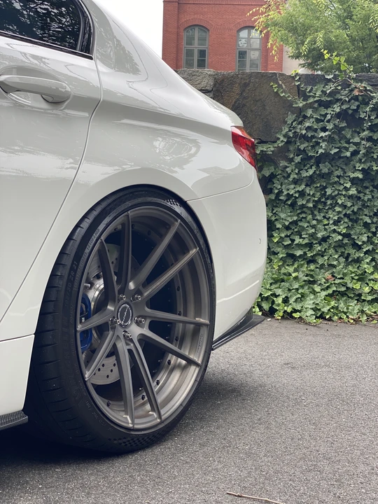 2020 BMW M5 - Image 2 of 9